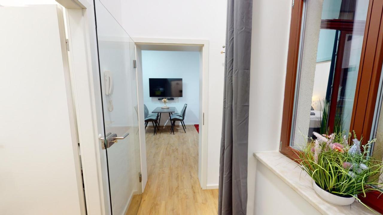 Sweethome - Luxus Pur - Grosse Kueche, Wifi Magdeburk Exteriér fotografie